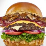 برجر البيكون والمشروم