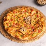 بيتزا شرقي دجاج ومشروم وسط