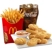 ماك ناجتس 9 قطع وجبة كبيرة