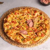 بيتزا هوت دوج شرقي صغير