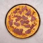 بيتزا بسطرمة ايطالي