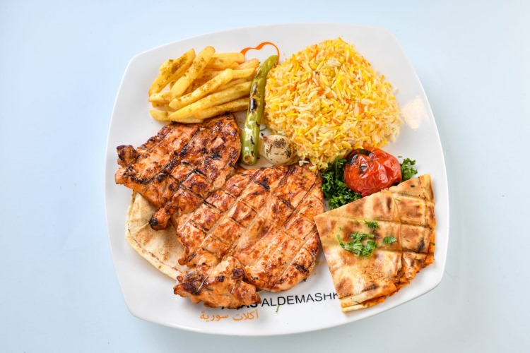 6833877e4eb1d نصف فرخة شواية - الصورة 1